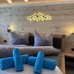 Neubau Alpinstar - Luxus, Bergblick, Loipe, Sauna * Leutasch