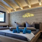 Neubau Alpinstar - Luxus, Bergblick, Loipe, Sauna Σαλέ