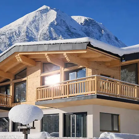 Neubau Alpinstar - Luxus, Bergblick, Loipe, Sauna *