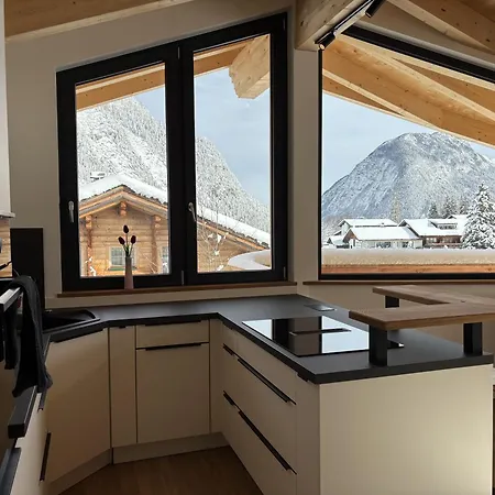 Neubau Alpinstar - Luxus, Bergblick, Loipe, Sauna Chalet Leutasch