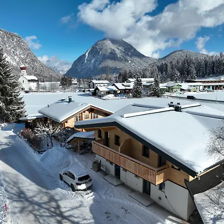 Chalet Neubau Alpinstar - Luxus, Bergblick, Loipe, Sauna