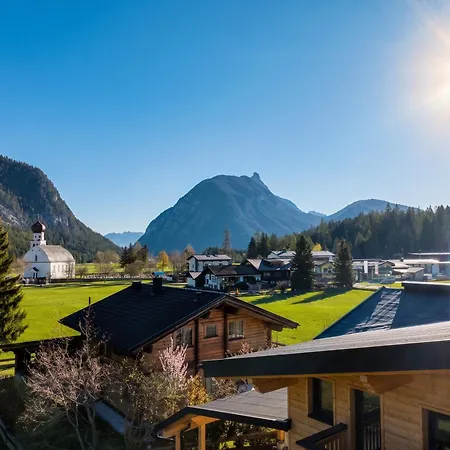 Neubau Alpinstar - Luxus, Bergblick, Loipe, Sauna * Leutasch