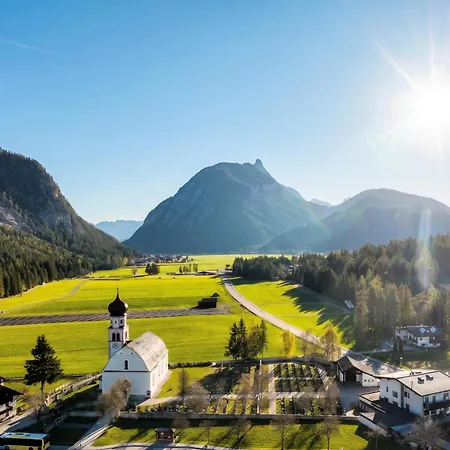 Neubau Alpinstar - Luxus, Bergblick, Loipe, Sauna Horská chata