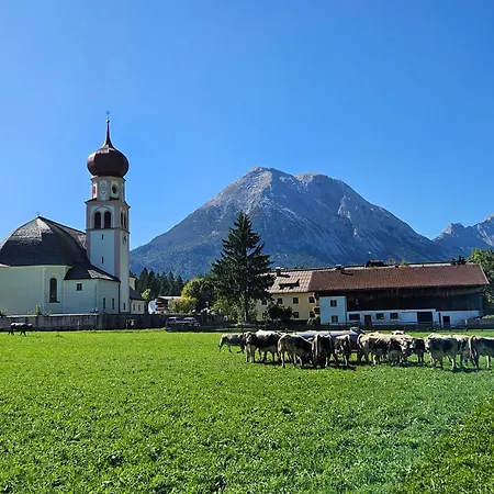 Neubau Alpinstar - Luxus, Bergblick, Loipe, Sauna Leutasch
